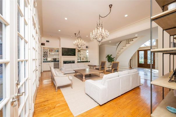 Chandelier, Dining room, Interior, Living room, Recessed Lighting, Wood Texture Flooring