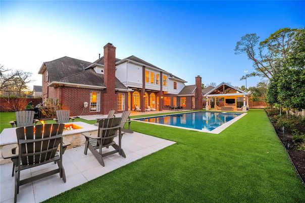 Backyard, Exterior, Pool