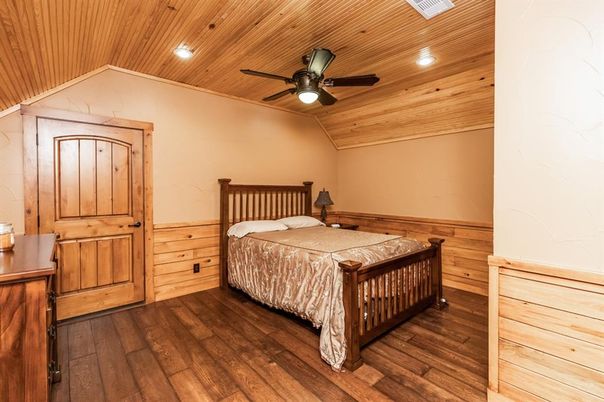 Bedroom, Interior, Recessed Lighting, Wooden Ceilings, Wood Texture Flooring