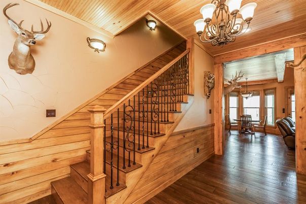 Chandelier, Dining room, Interior, Wooden Ceilings, Wood Texture Flooring, Wooden Walls