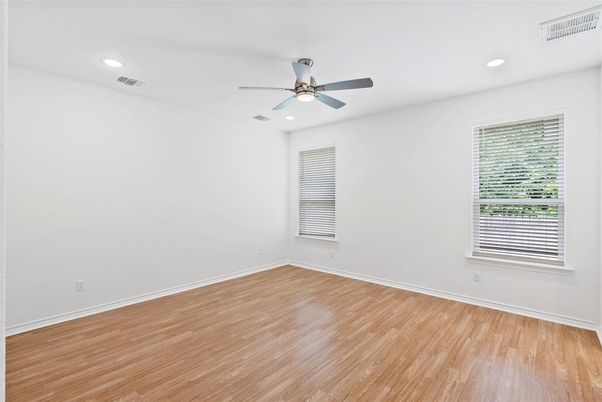 Empty room, Interior, Recessed Lighting, Wood Texture Flooring