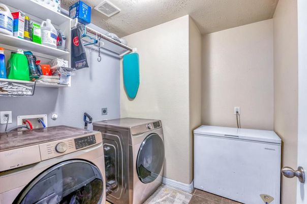 Interior, Washer