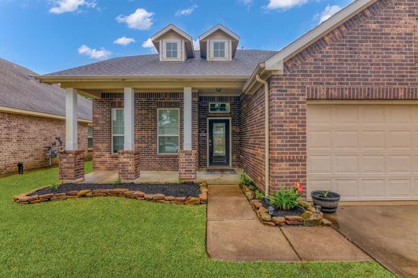 Attached, Exterior, Facade, Brick Facade, Brick Traditional
