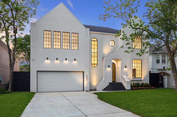 Attached, Exterior, Facade, Rowhouse