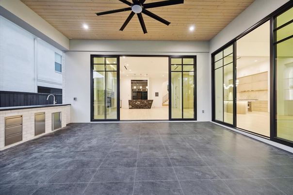 Empty room, Interior, Recessed Lighting, Wooden Ceilings