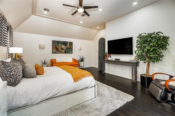 Bedroom, Interior, Recessed Lighting, Wood Texture Flooring
