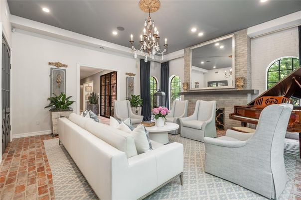 Chandelier, Interior, Living room, Piano, Recessed Lighting