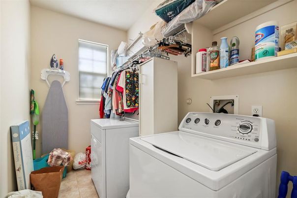 Interior, Washer
