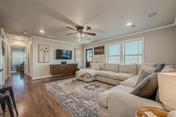 Interior, Living room, Recessed Lighting, Wood Texture Flooring