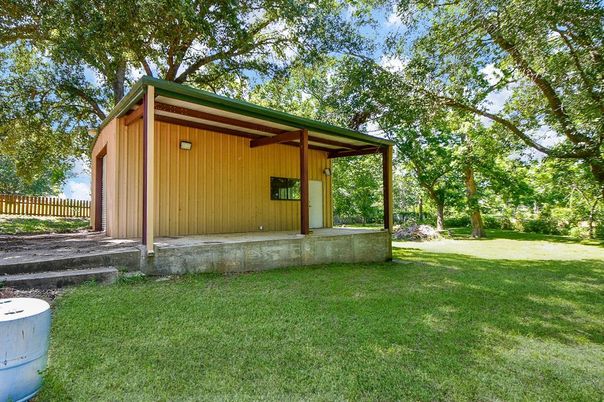 Backyard, Exterior, Hot Tub