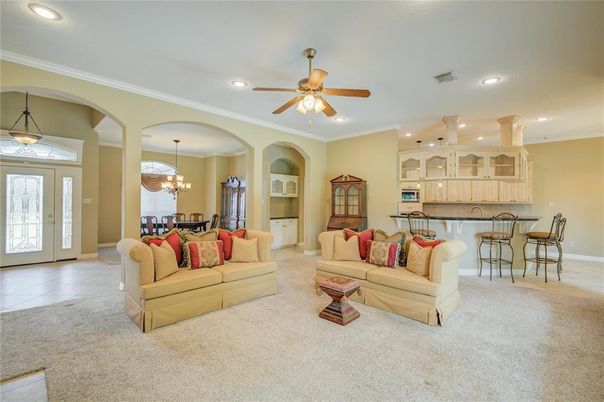 Chandelier, Dining room, Interior, Kitchen, Living room, Pendant Lights, Recessed Lighting