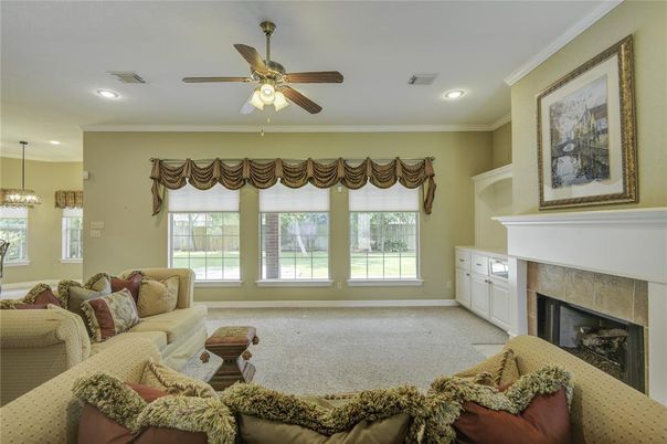 Fireplace, Interior, Living room, Recessed Lighting