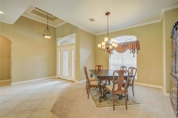 Chandelier, Dining room, Interior, Pendant Lights