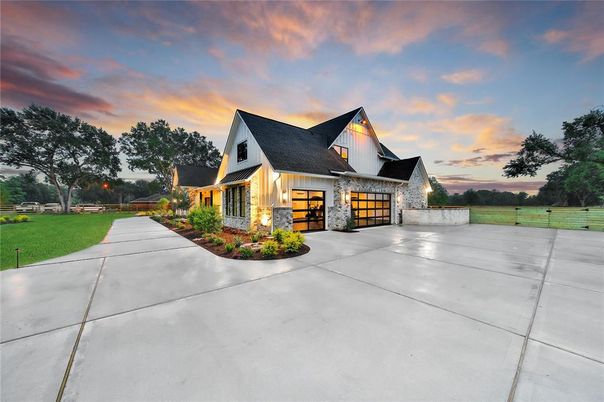 Attached, Backyard, Exterior, Facade, Farmhouse