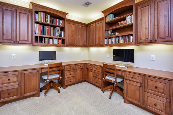 Home Office, Interior