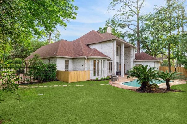 Backyard, Exterior, Pool