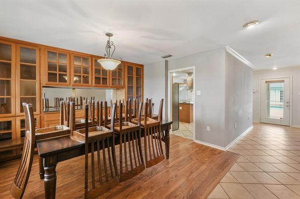 Dining room, Interior, Pendant Lights, Recessed Lighting, Wood Texture Flooring
