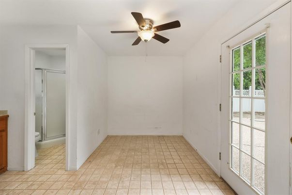 Bathroom, Empty room, Interior