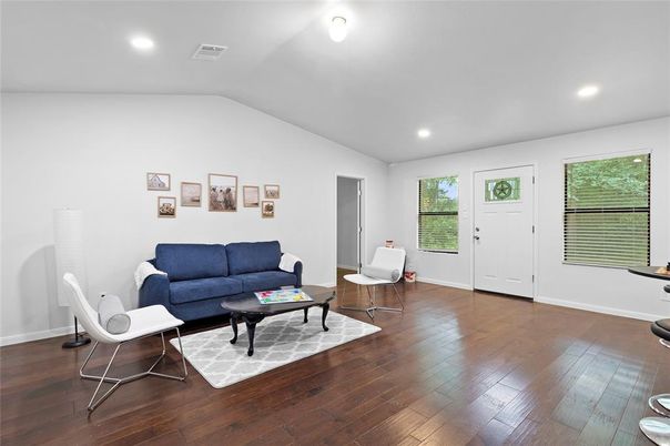 Interior, Living room, Recessed Lighting, Wood Texture Flooring