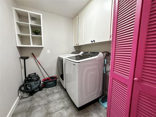 Interior, Washer