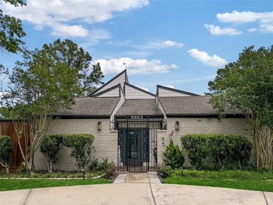 Exterior, Facade, Brick Facade, Tudor Revival