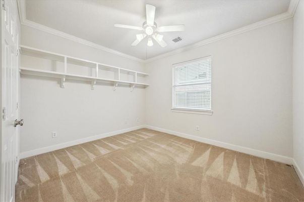 Empty room, Interior, Walk-in Closets