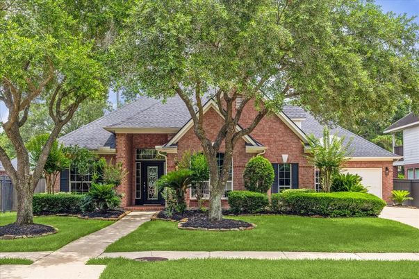 Attached, Exterior, Facade, Brick Facade, Brick Traditional