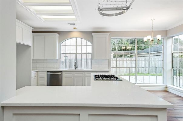 Chandelier, Interior, Kitchen, Wood Texture Flooring