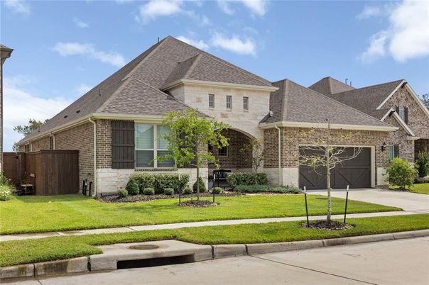 Attached, Exterior, Facade, Brick Facade, French Provincial