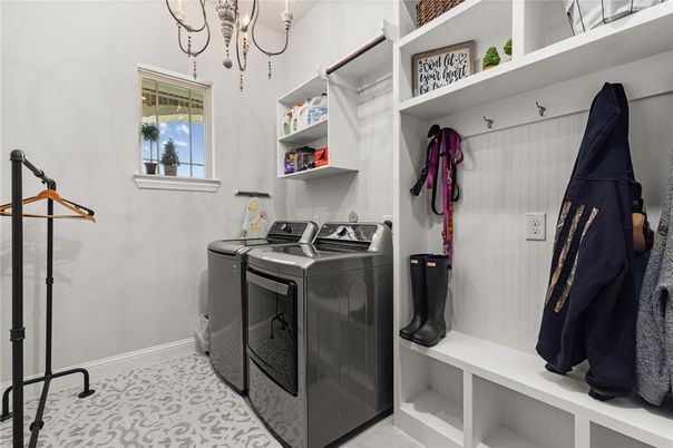 Chandelier, Interior, Washer