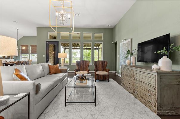 Chandelier, Dining room, Interior, Living room, Pendant Lights