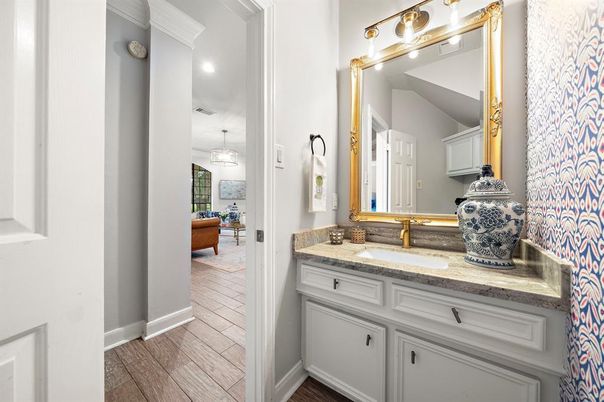 Bathroom, Interior, Pendant Lights, Recessed Lighting, Wood Texture Flooring
