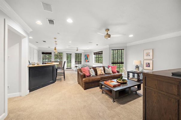 Dining room, Interior, Living room, Pendant Lights, Recessed Lighting