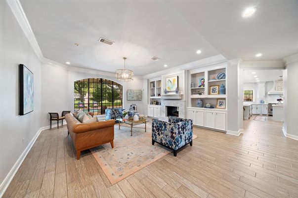 Fireplace, Interior, Living room, Pendant Lights, Recessed Lighting, Wood Texture Flooring