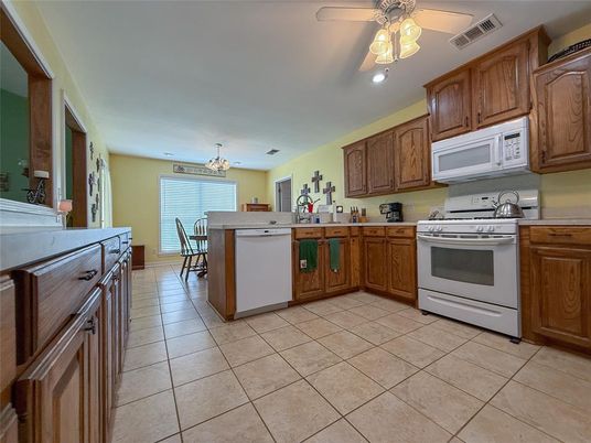 Chandelier, Dining room, Interior, Kitchen, Recessed Lighting