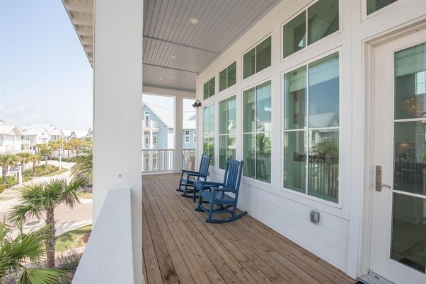 Exterior, Wood Texture Flooring