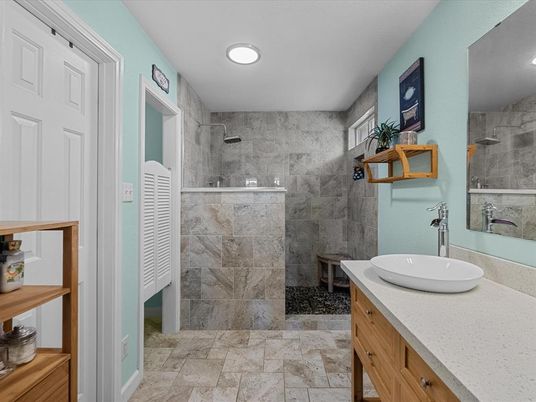 Bathroom, Interior, Recessed Lighting