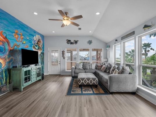 Interior, Living room, Recessed Lighting, Wood Texture Flooring