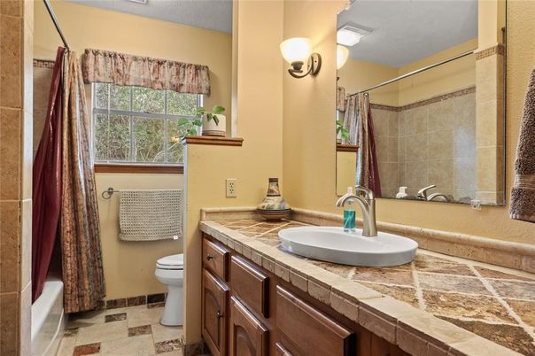 Bathroom, Interior, Tile Countertops