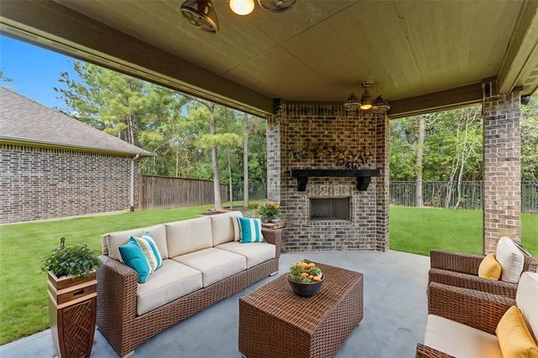 Exterior, Fireplace
