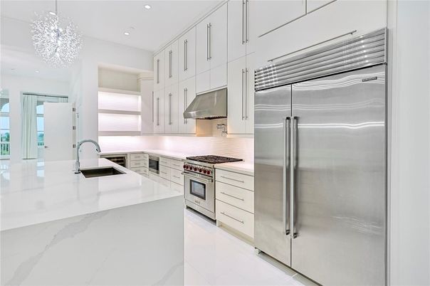 Chandelier, Interior, Kitchen, Recessed Lighting, Stainless Steel Appliances