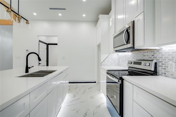 Interior, Kitchen, Marble, Recessed Lighting