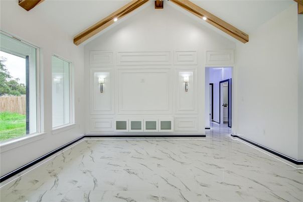 Empty room, Interior, Marble, Wooden Beams