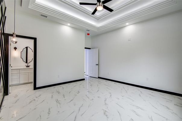 Empty room, Interior, Marble, Pendant Lights, Recessed Lighting