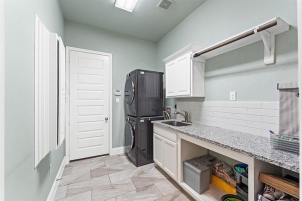 Interior, Washer