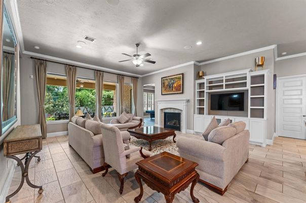 Fireplace, Interior, Living room, Recessed Lighting