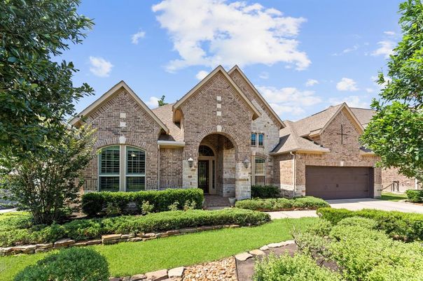 Attached, Exterior, Facade, Brick Facade, Brick Traditional