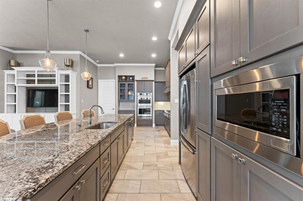Interior, Kitchen, Pendant Lights, Recessed Lighting, Stainless Steel Appliances