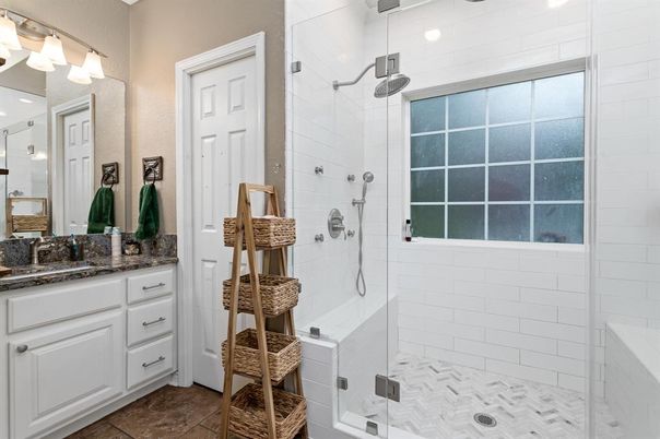 Bathroom, Glass Shower, Interior