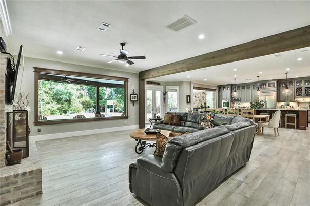 Interior, Kitchen, Living room, Pendant Lights, Recessed Lighting, Wooden Beams, Wood Texture Flooring
